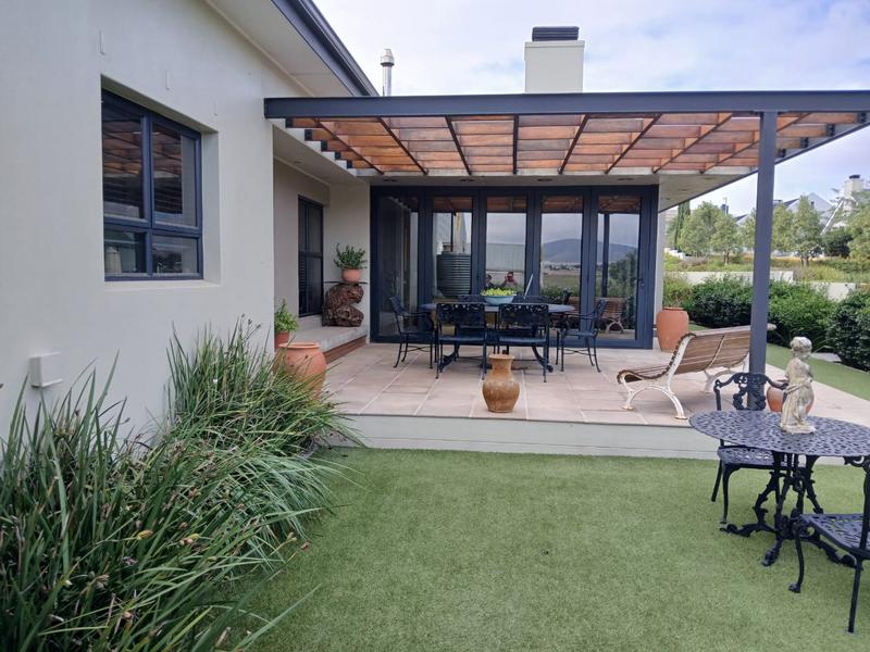 4 Bedroom Property for Sale in Graanendal Western Cape